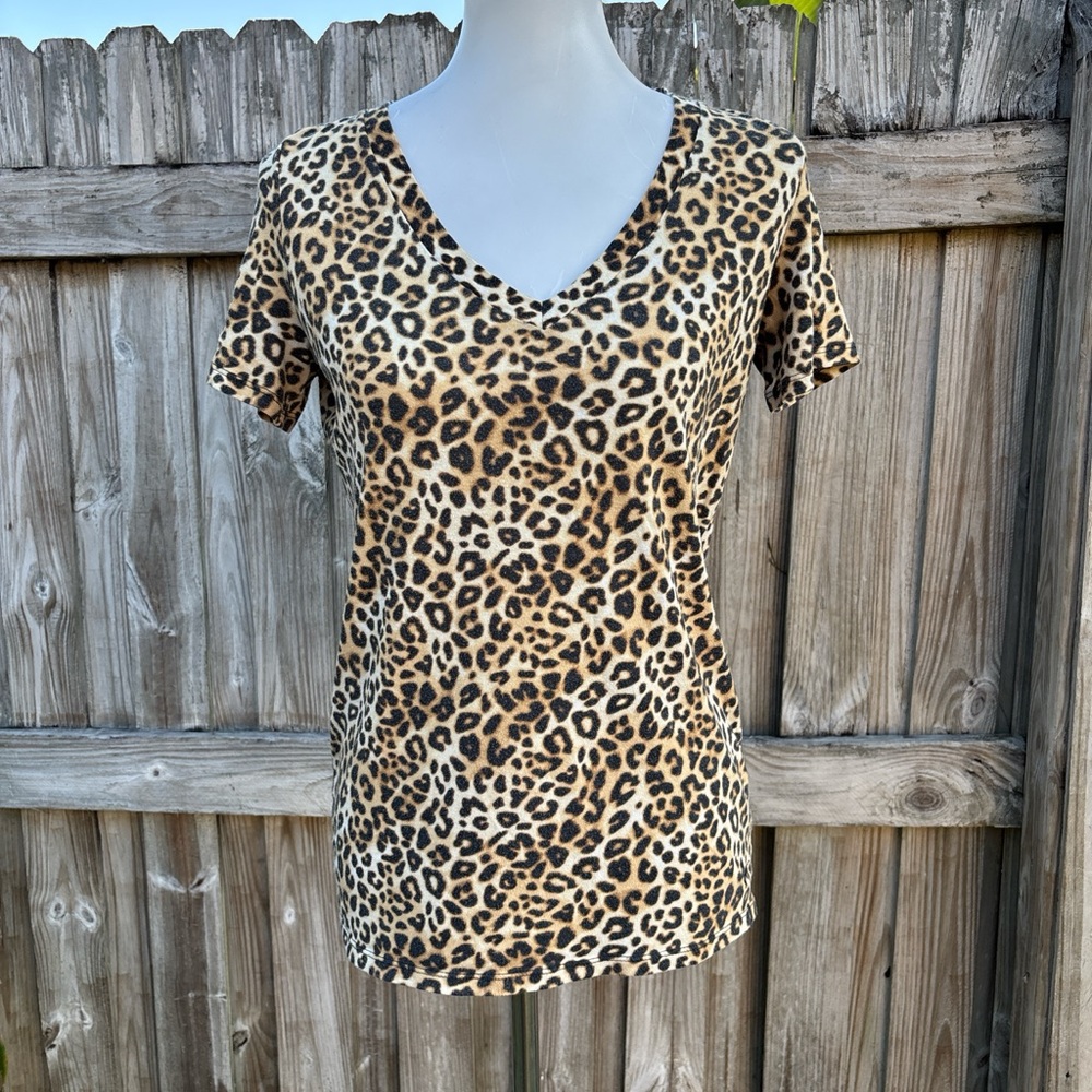 Pink Victoria's Secret leopard print top size XS. Oversized